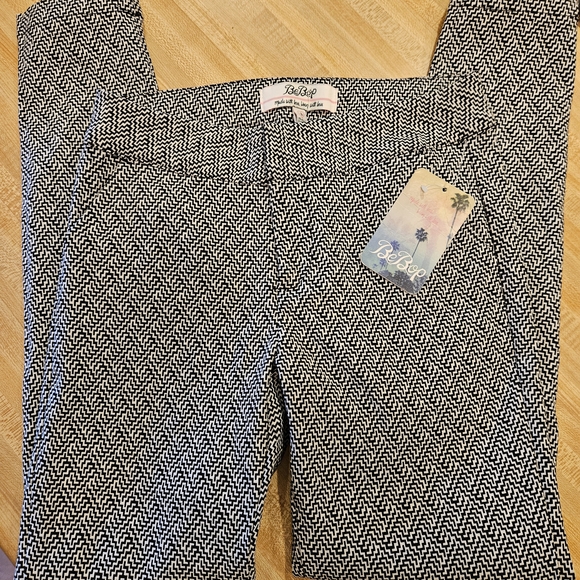 BeBop Pants - BeBop Black & White Patterned Pants - Size 3